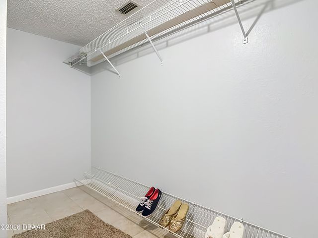 275 Indigo Dr Unit 105, Daytona Beach, FL 32114