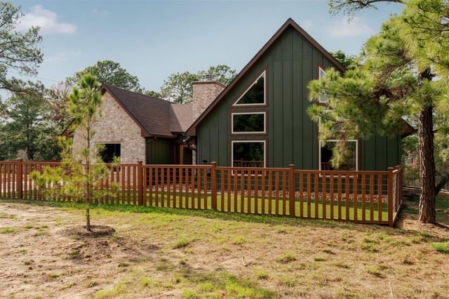 122 Mokolii CT, Bastrop, TX 78602