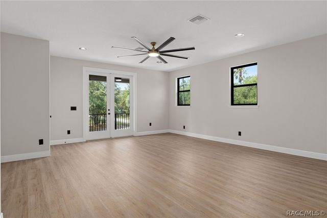 64 W Keller Street, Hernando, FL 34442