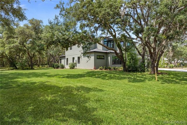 64 W Keller Street, Hernando, FL 34442