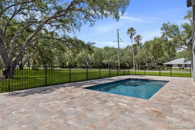 64 W Keller Street, Hernando, FL 34442