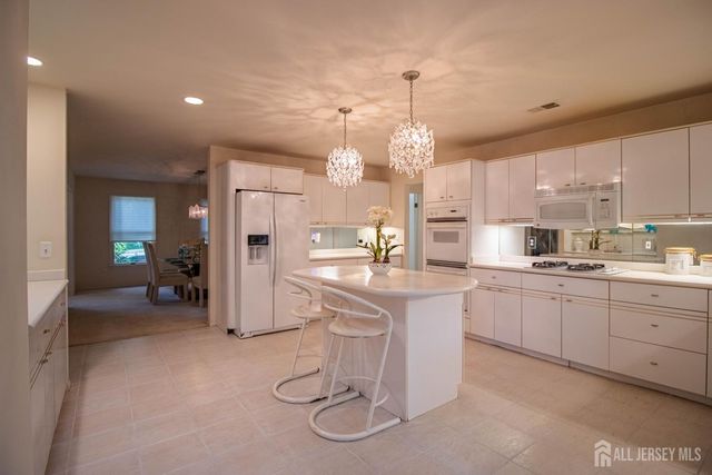 3 Polonia Court, Monroe, NJ 08831