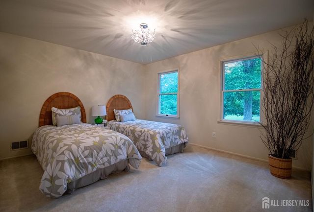 3 Polonia Court, Monroe, NJ 08831