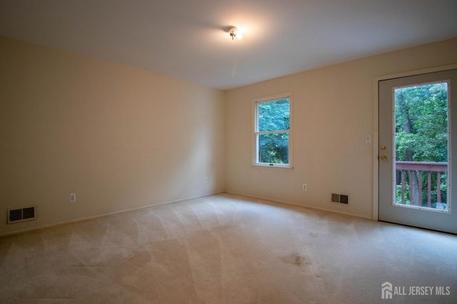 3 Polonia Court, Monroe, NJ 08831