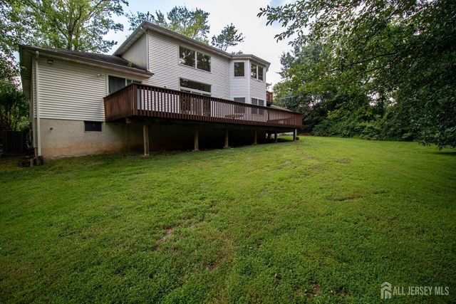 3 Polonia Court, Monroe, NJ 08831