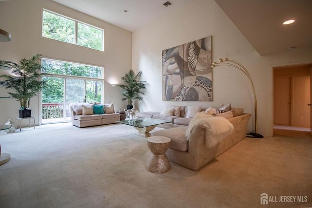 3 Polonia Court, Monroe, NJ 08831