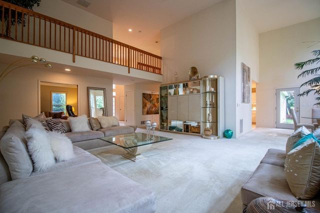 3 Polonia Court, Monroe, NJ 08831