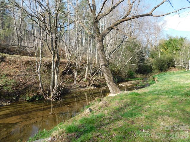 102 Jeff Street, Hendersonville, NC 28739