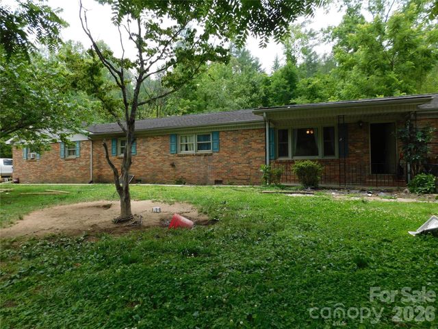 102 Jeff Street, Hendersonville, NC 28739