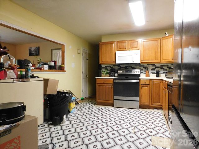 102 Jeff Street, Hendersonville, NC 28739