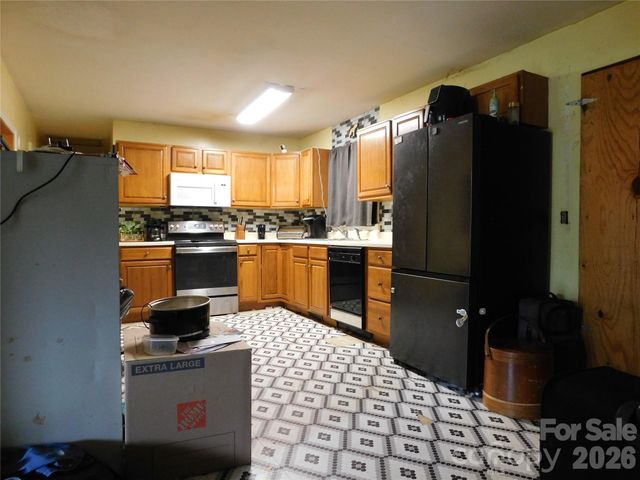 102 Jeff Street, Hendersonville, NC 28739