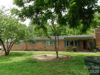 102 Jeff Street, Hendersonville, NC 28739