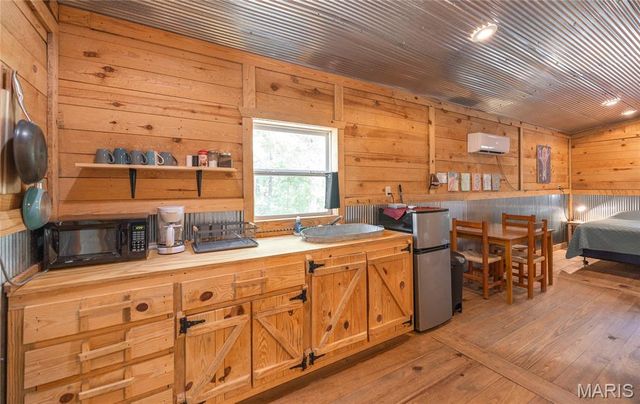 11726 Highwy K, Jadwin, MO 65501