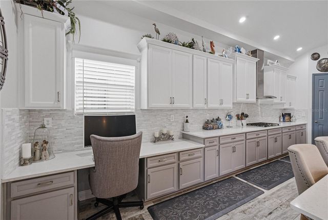 6916 EBB TIDE AVENUE, Apollo Beach, FL 33572