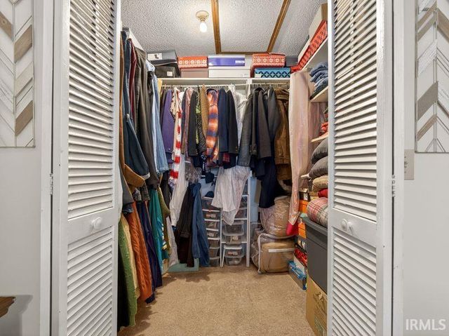 6214 Crofton Drive, Fort Wayne, IN 46835