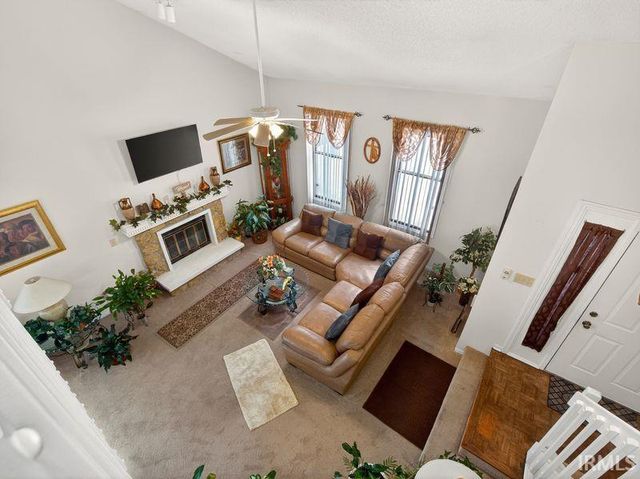 6214 Crofton Drive, Fort Wayne, IN 46835