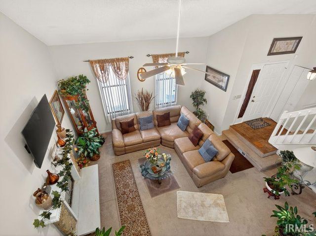 6214 Crofton Drive, Fort Wayne, IN 46835