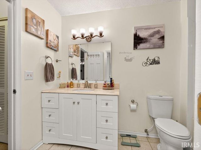 6214 Crofton Drive, Fort Wayne, IN 46835