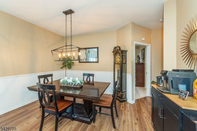 25 Allister Ct, Lincoln Park Boro, NJ 07035