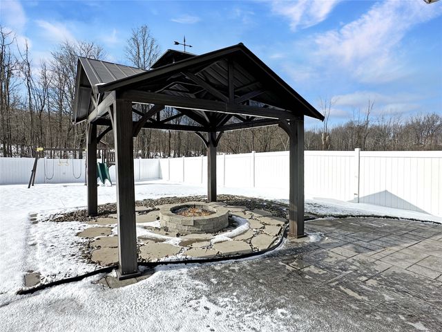 8810 MARLEE Way, Waterford, PA 16441