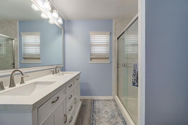 2400 Old Farm Road, Edmond, OK 73013