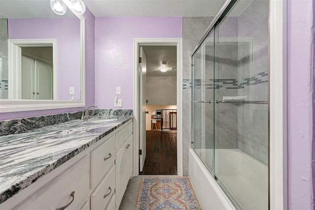 2400 Old Farm Road, Edmond, OK 73013