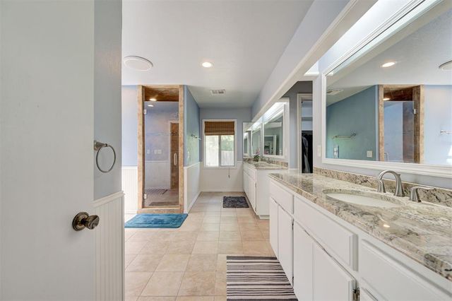 2400 Old Farm Road, Edmond, OK 73013