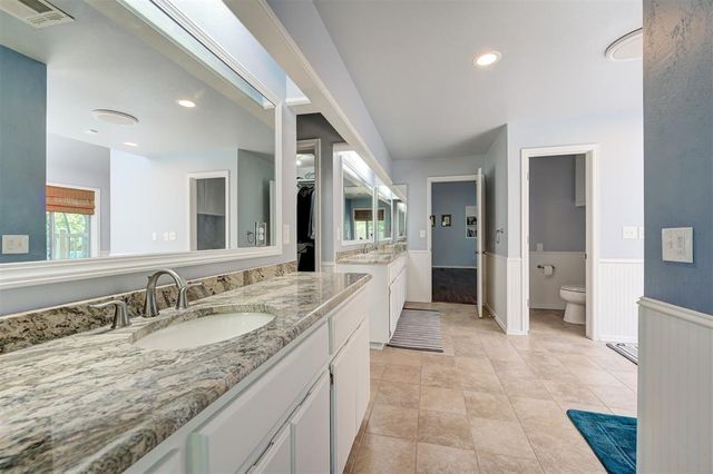2400 Old Farm Road, Edmond, OK 73013