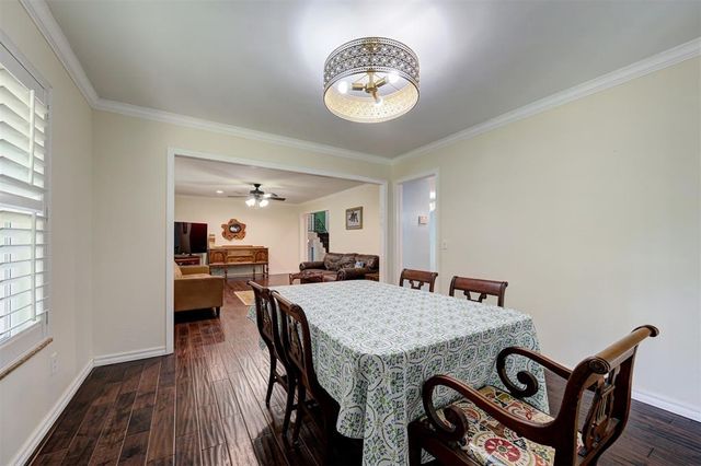 2400 Old Farm Road, Edmond, OK 73013