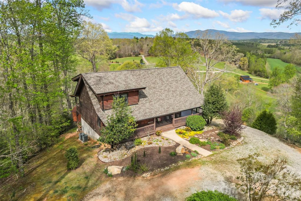 295 Outback Trail 29, Nebo, NC 28761