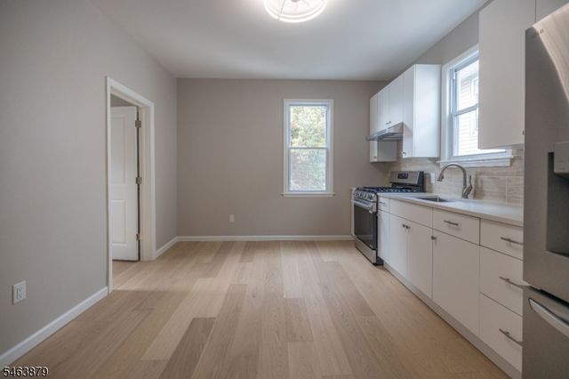 120 W Linden Ave, Linden City, NJ 07036