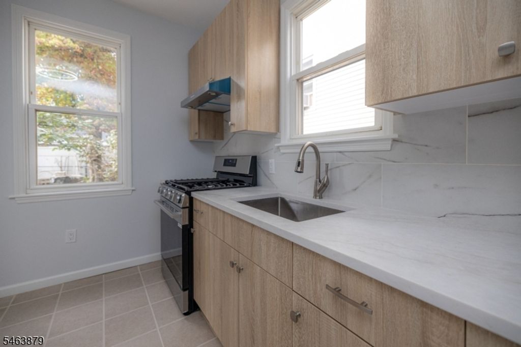 120 W Linden Ave, Linden City, NJ 07036 — photo 5