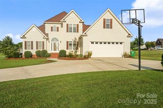 215 Birchwood Court, Oakboro, NC 28129