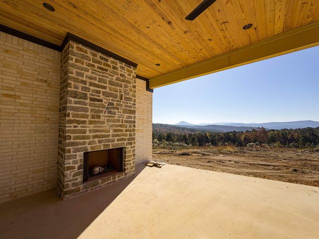 21423 Waterview Drive, Roland, AR 72135