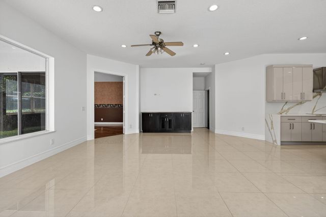 126 Bryce Lane, Jupiter, FL 33458