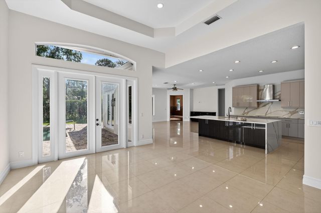 126 Bryce Lane, Jupiter, FL 33458