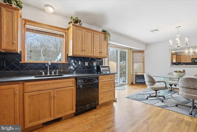 130 BRITTANY DR, Albrightsville, PA 18210