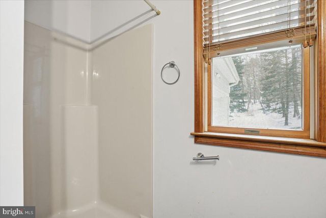 130 BRITTANY DR, Albrightsville, PA 18210