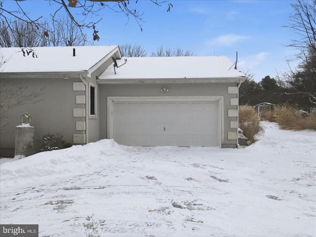 130 BRITTANY DR, Albrightsville, PA 18210