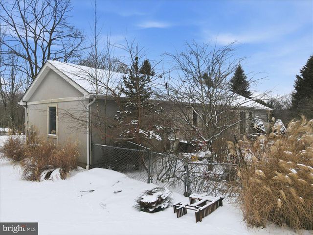 130 BRITTANY DR, Albrightsville, PA 18210