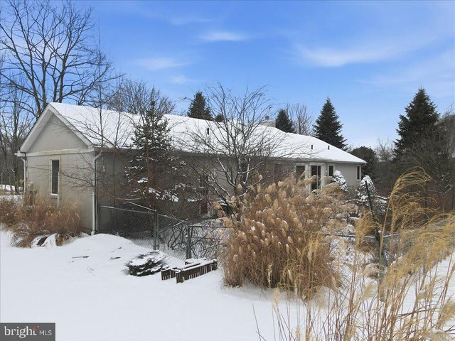 130 BRITTANY DR, Albrightsville, PA 18210