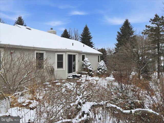 130 BRITTANY DR, Albrightsville, PA 18210