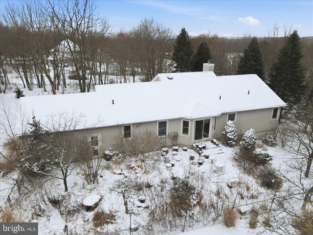 130 BRITTANY DR, Albrightsville, PA 18210