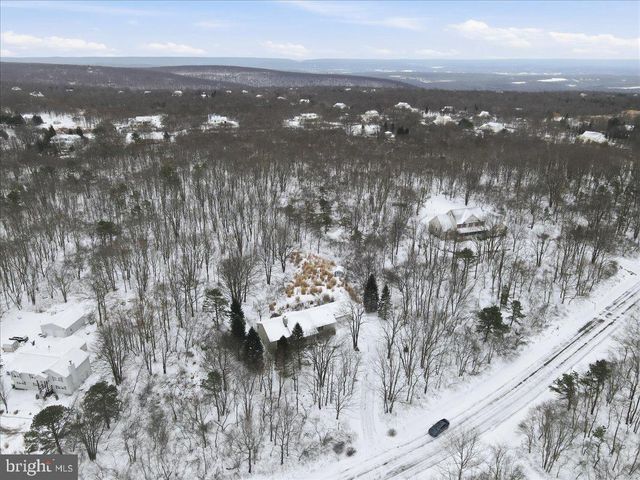 130 BRITTANY DR, Albrightsville, PA 18210