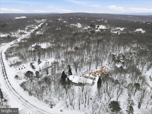 130 BRITTANY DR, Albrightsville, PA 18210