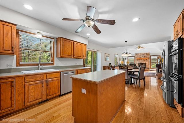24634 N Beachway, Cary, IL 60013