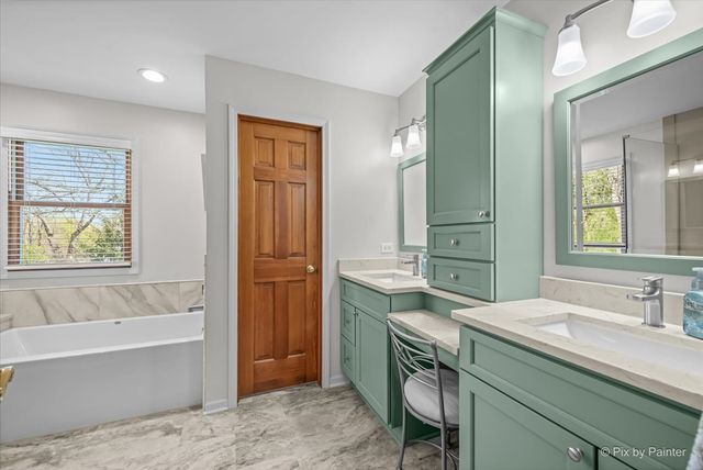 24634 N Beachway, Cary, IL 60013