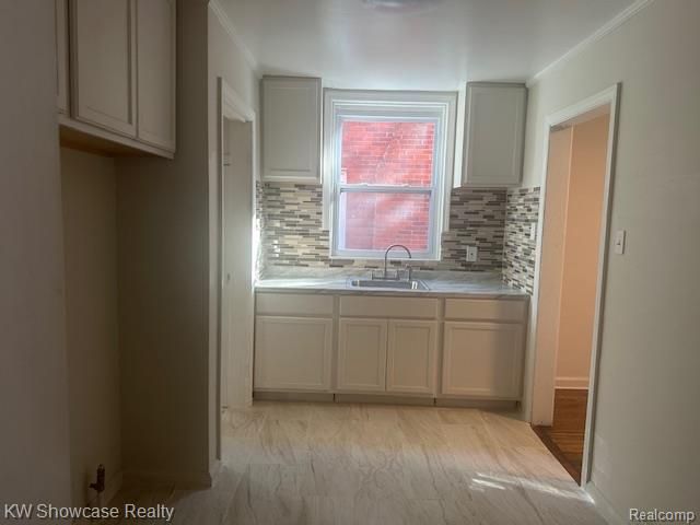 8282 Sussex Street, Detroit, MI 48228