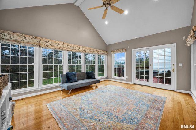 6526 N Saint Marys Road, Peoria, IL 61614