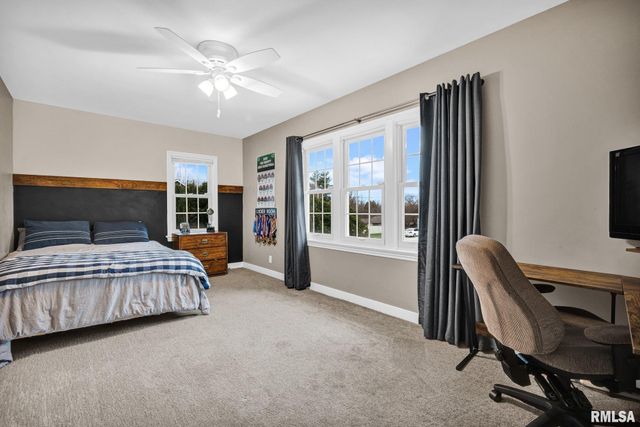 6526 N Saint Marys Road, Peoria, IL 61614